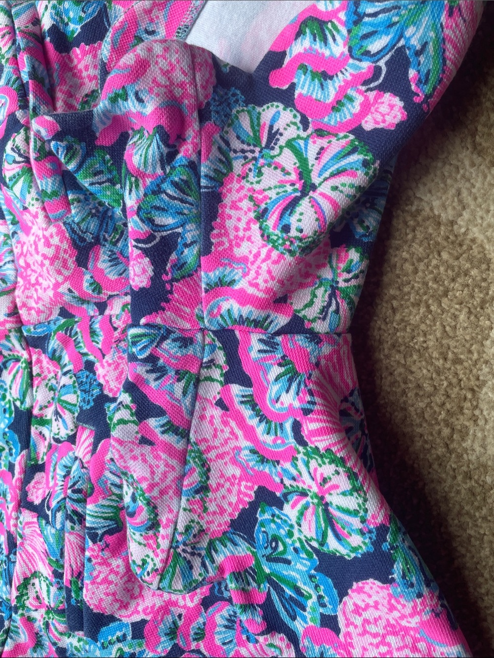 Lilly Pulitzer buttercup shorts - Picture 6 of 8
